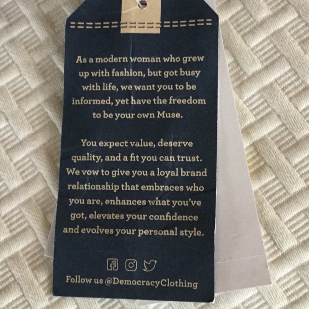 Women’s jacket - Picture 7 of 7